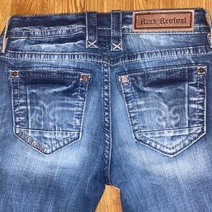 Rock Revival mid rise muna skinny jeans sz 26